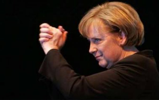 
Merkel Ukraynadakı hadisələrə açıq şəkildə müdaxilə edəcək 