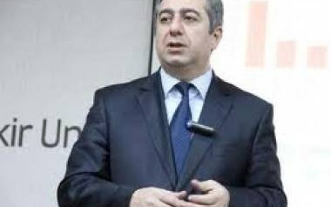 Qubad İbadoğlu: “Azərbaycanda ailə büdcəsinin idarə edilməsində çətinliklər var” 