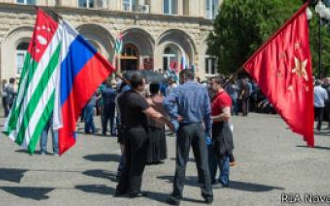 Abxaziya parlamenti prezidentin istefasını təklif edib 