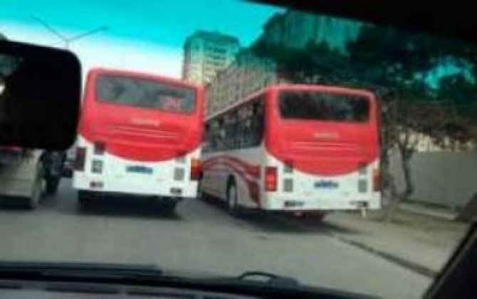 Bakıda avtoxuliqanlıq edən avtobus sürücüsü həbs olundu  - VİDEO