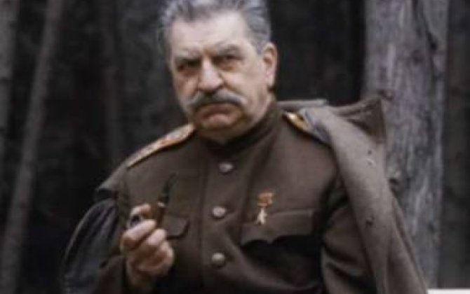 36 filmdə Stalini canlandıran Bakı ermənisi öldü 