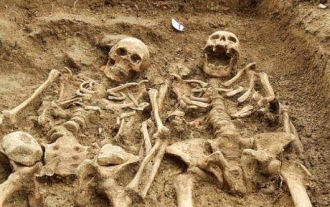 Dünyanın ən romantik skeletləri -  FOTO