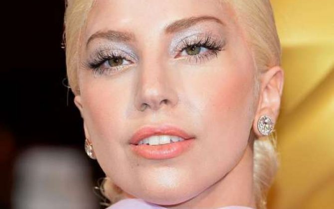 Lady Gagadan biabÄ±rÃ§Ä± hÉ™rÉ™kÉ™t -  FOTO + VÄ°DEO