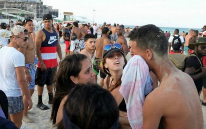 Tələbə qızların çılğın əyləncələri - FOTO +18