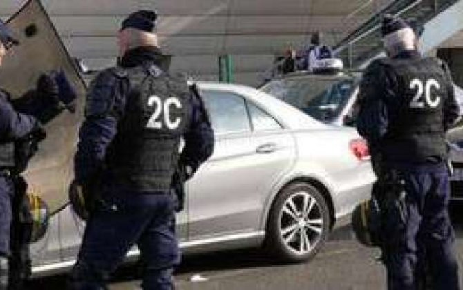 Fransada polis terrorçuların türk məscidinə basqının qarşısını almayıb 