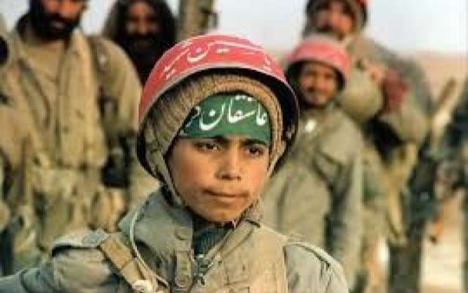 İran uşaqları belə ölümə göndərir  - Video