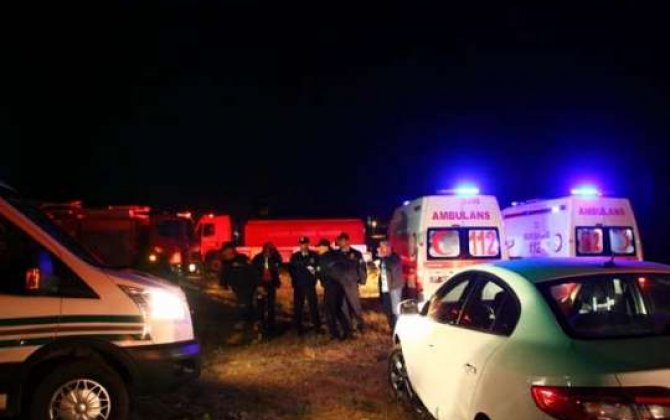 Türkiyədə bir evdə yanğın baş verib, ata və 6 övladı ölüb 