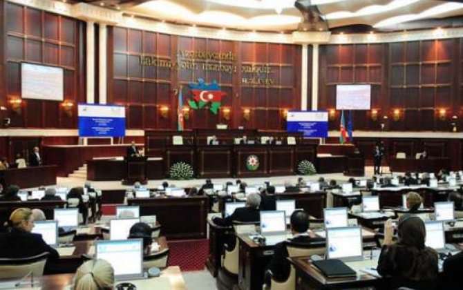 Parlament “2015-ci il dövlət büdcəsinin icrası haqqında” layihəsini qəbul etdi 