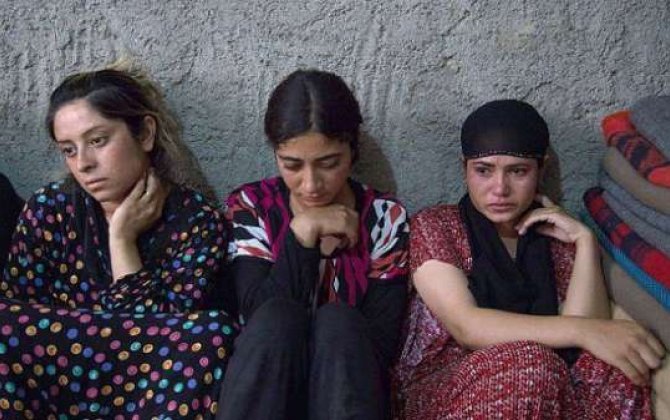 11 gənc qadın İŞİD girovluğundan azad edildi 
