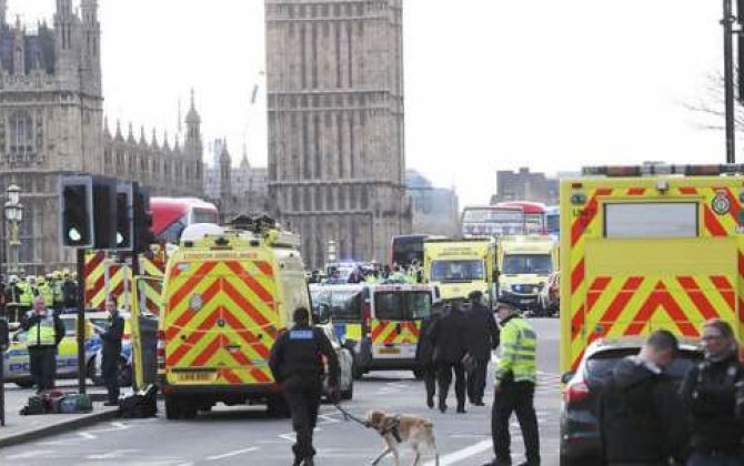 Londonda hücum zamanı 3 polis əməkdaşı yaralandı 