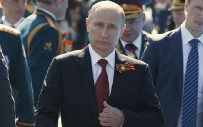 Putin hərbi paradda  -Qərbə meydan oxudu...