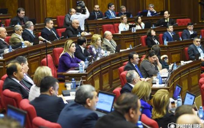 Ermənistan parlamenti yeni referendum qanununu
  TƏSDİQLƏDİ