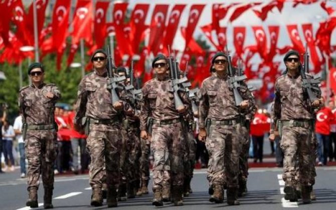 Türkiyə ordusu Gülənçilərdən təmizlənir
 