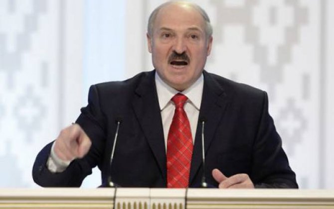 Lukaşenko hökuməti “təmizlədi”
 