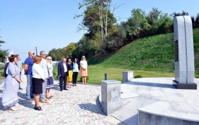 Latviyanın ədliyyə naziri Quba Soyqırımı Memorial Kompleksini ziyarət etdi  - FOTOLAR