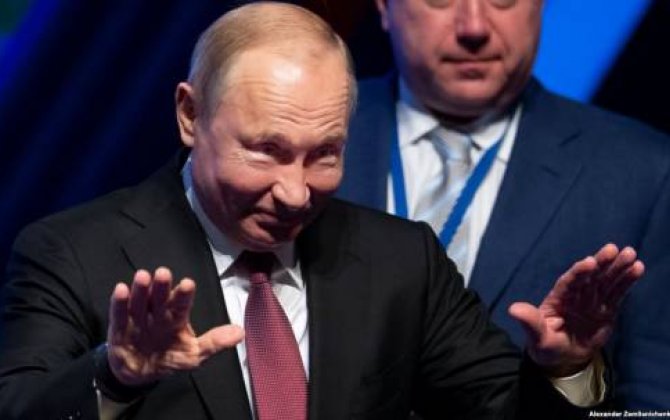Bu gün Putin canlı yayıma çıxır  –Reytinqinin ən aşağı həddə endiyi vaxtda Rusiya prezidenti nədən danışacaq?