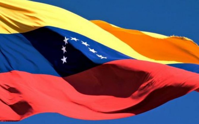 Venesuelanın Ekvadordakı konsulluğuna hücum oldu  –Diplomatlar döyüldü, sənədlər aparıldı