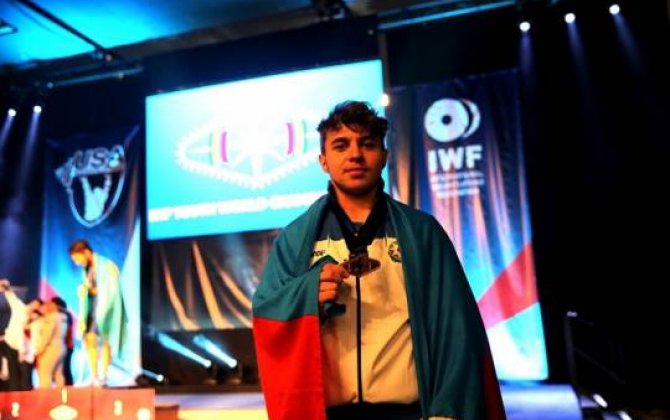 Rüstəm Qasımov dünya üçüncüsü oldu 