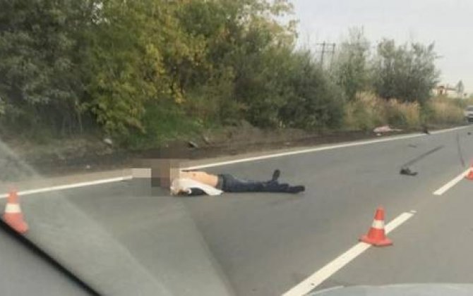 Deputatın oğlu 200 km/s sürətlə sürdüyü maşınla ər-arvadı öldürdü -  Rusiyada