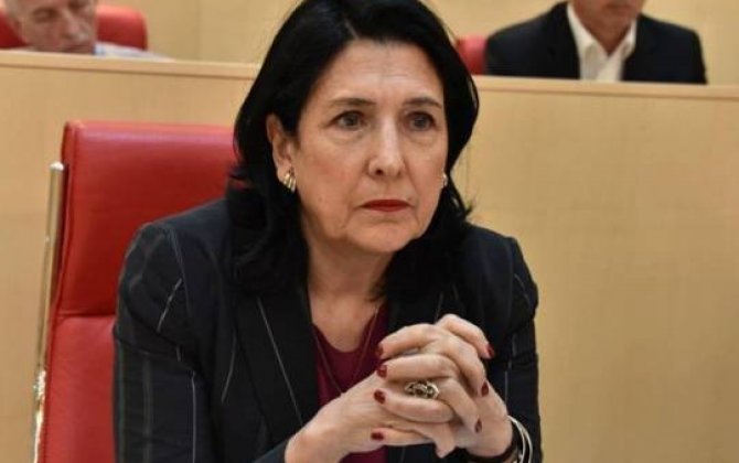 Gürcüstan prezidentinin iki qatili əfv etməsi böyük narazılıq doğurdu 