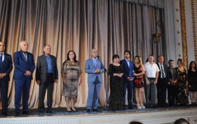 Sumqayıt Dövlət Dram Teatrı 51-ci teatr mövsümünü “Solğun çiçəklər” ilə açdı... 