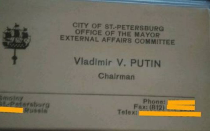 Putinin vizit kartı yüksək məbləğdə satışa çıxarıldı -  FOTO