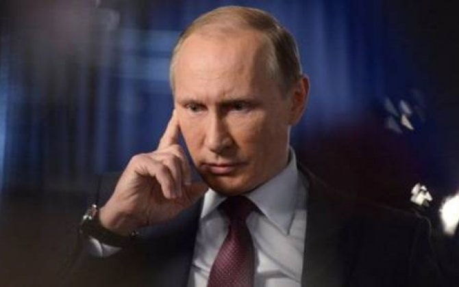 “Putinin arvadıyam” deyib Kremlə girmək istədi
 