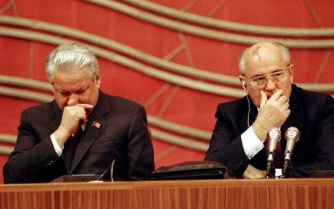 Yeltsinin SSRİ-ni dağıtmaq üçün ilk cəhdinin təfərrüatları ortaya çıxıb 