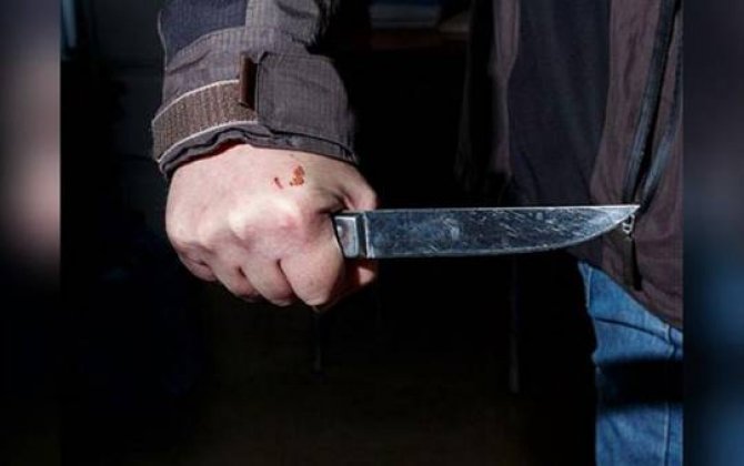 58 yaşlı kişi başından bıçaqlandı 