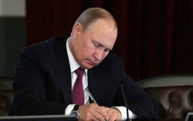 Putin hökumətin istefası ilə bağlı fərman imzalayıb 