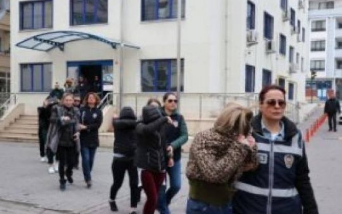 Türkiyədə fahişəliklə məşğul olan qadınlarda HİV və Hepatit B virusu aşkarlandı 