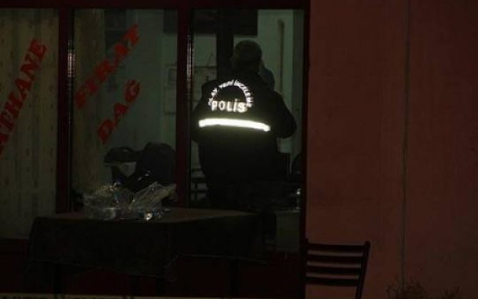 Türkiyədə kafedə silahlı insident nəticəsində 3 nəfər ölüb 