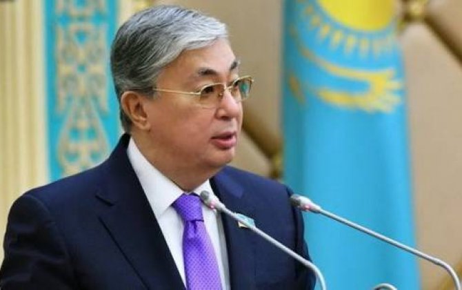 Qazaxıstan prezidenti fövqəladə rejimin tətbiqinə görə adambaşına 100 dollar ayırdı 