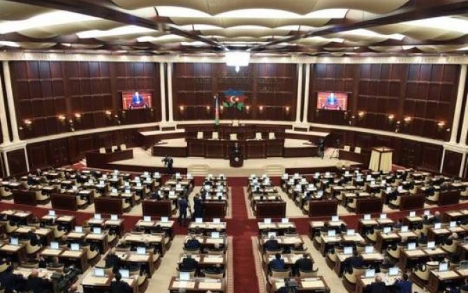 Milli Məclisin plenar iclaslarının saatı dəyişib 