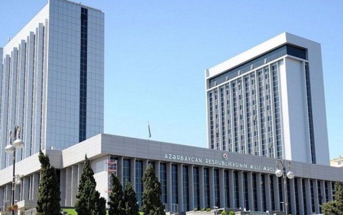 В Азербайджане устанавливаются штрафы за нарушение норм государственного языка