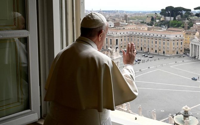 Папа Франциск помолился о работе для всех трудящихся
