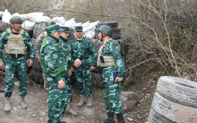 Генерал-полковники Магеррам Алиев и Эльчин Гулиев на границе с Арменией-(фото)