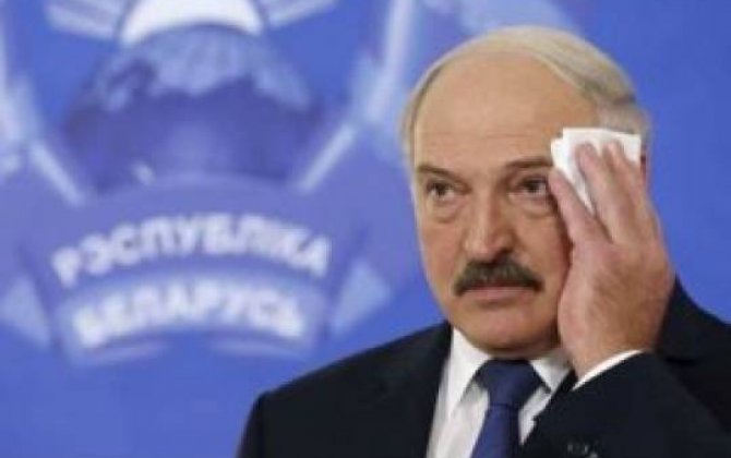 Lukaşenko:  “Qələbə paradı ləğv edilə bilməz”