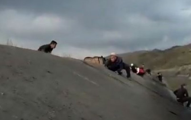 Пограничники Таджикистана открыли минометный огонь по гражданам Кыргызстана-(видео)