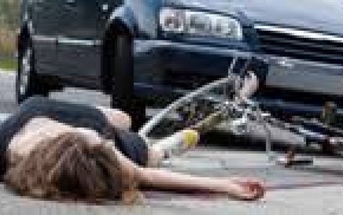 В Геранбое автомобиль насмерть сбил женщину