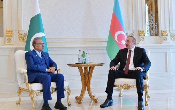Президенты Азербайджана и Пакистана поговорили по телефону