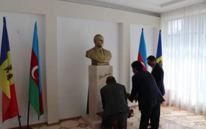 Moldovada Heydər Əliyevin 97-ci ad gününün ildönümü qeyd edildi 