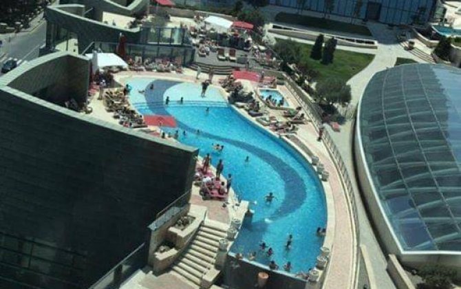 “Fairmont Baku” otelində karantini pozanlar saxlanıldı -  VİDEO