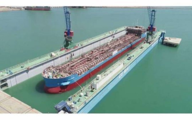 Azərbaycan istehsalı olan ikinci tanker inşasının növbəti mərhələsi üçün suya salındı -  VİDEO