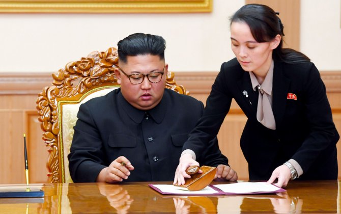 Ким Чен Ын появился на публике и предупредил об опасности коронавируса