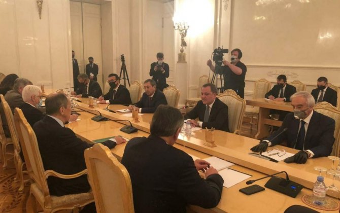 В Москве проходят переговоры Байрамова и Лаврова