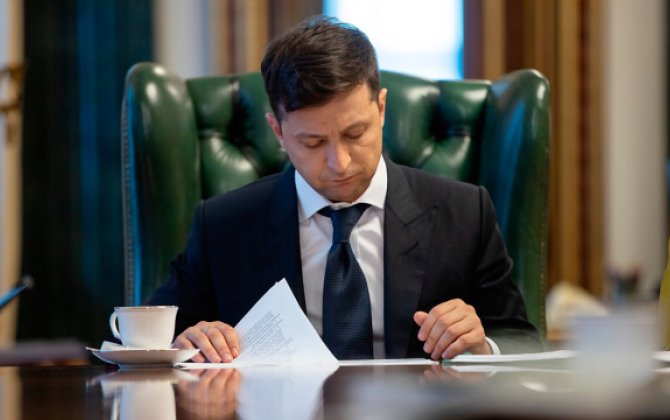 Зеленский подписал закон об увеличении минимальной зарплаты с 1 сентября