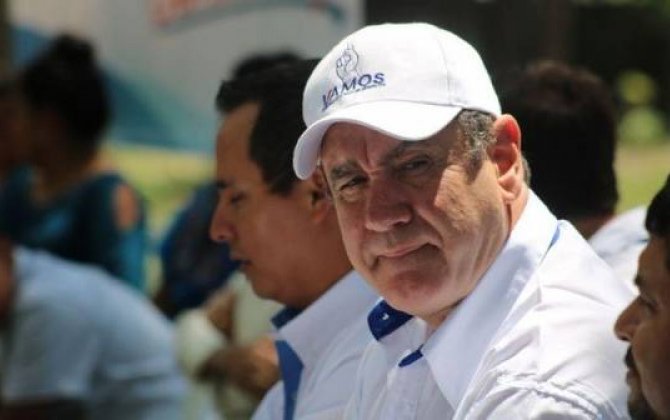 Qvatemala prezidenti koronavirusa yoluxub