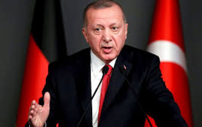 Эрдоган подал в суд на греческое издание за мат