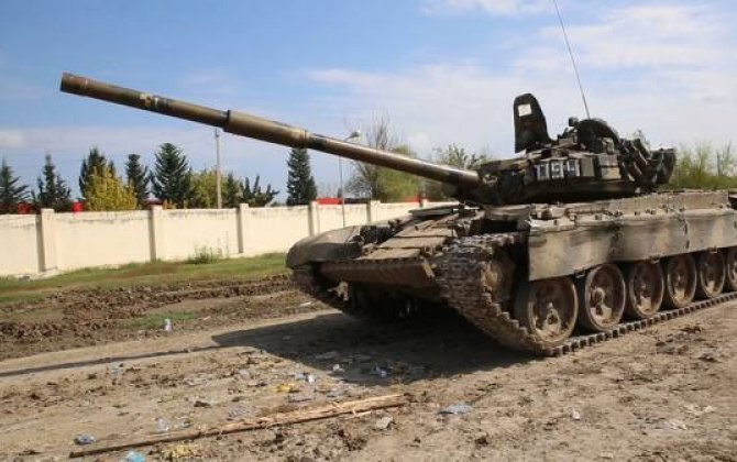 Düşmənin xeyli sayda hərbi texnikası məhv edildi, 6 tank ələ keçirildi